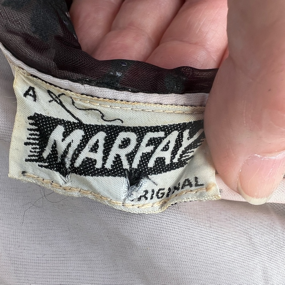 VINTAGE MARFRY BED ROBE - Picture 14 of 16